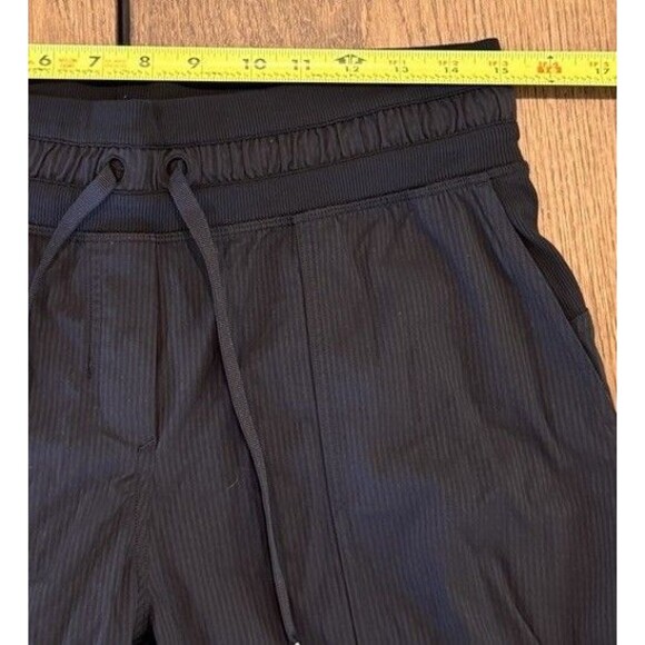 Lululemon Dance Studio Mid Rise Cropped Pant Women’s 8 Black Tie Waist Pockets - Picture 9 of 13